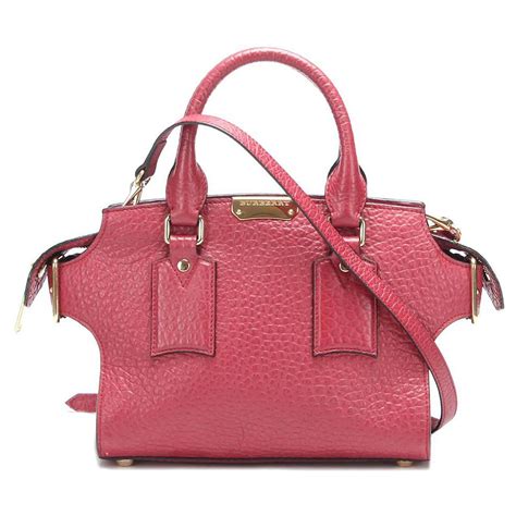 burberry rote tasche